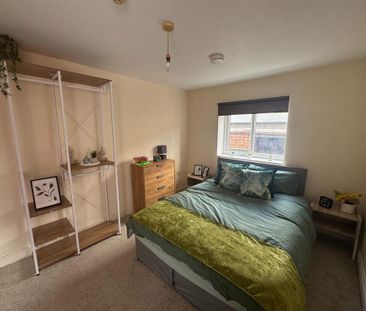 1 bedroom in a house share to rent - Photo 3