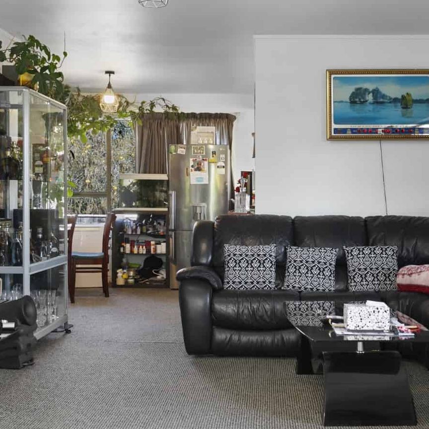 Family Home in Prime Hilltop Location - Photo 1