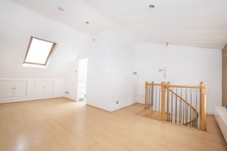 2 bedroom semi-detached house to rent - Photo 3