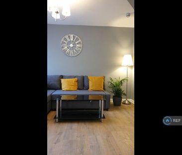 2 bedroom flat to rent - Photo 3