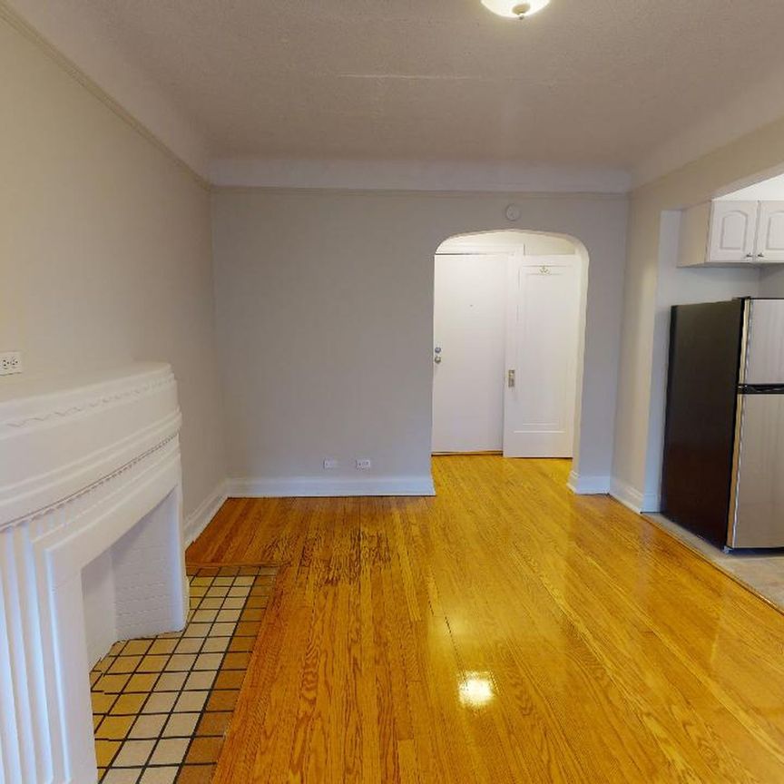 235 Charlotte St - Photo 1