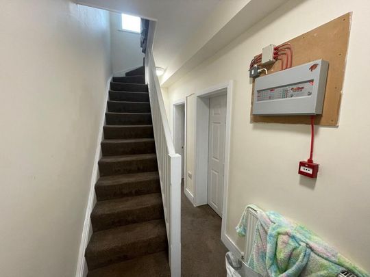 1 bedroom in a house share to rent - Photo 1