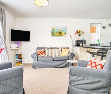 1 bedroom flat to rent - Photo 2