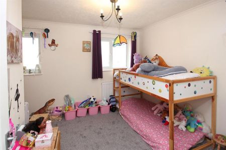 2 bedroom terraced house to rent - Photo 5