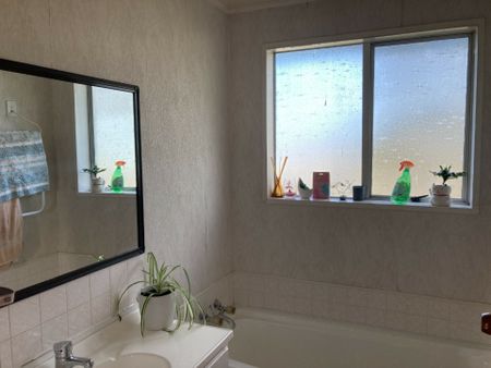 3 Bedroom Home - Photo 4