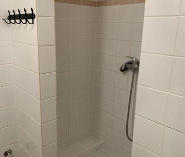 Pronájem bytu Garsoniéra • 25 m² bez realitkyKováků, Praha - Smíchov - Fotografie 3