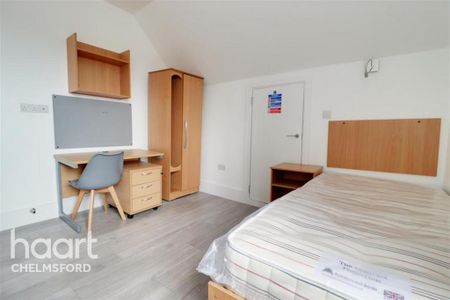 1 bedroom in a house share to rent - Photo 2