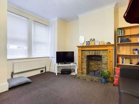 Coombe Road, Brighton, BN2 - Photo 3