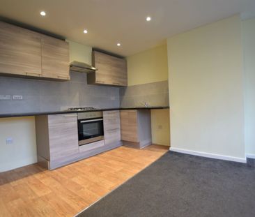 Frimley High Street, Frimley, GU16 - Photo 2