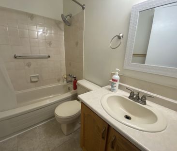 52 Highrigger – 2 BR 2 BATHROOM MIDDLE SACKVILLE HOME WITH LARGE DECKS - Photo 4