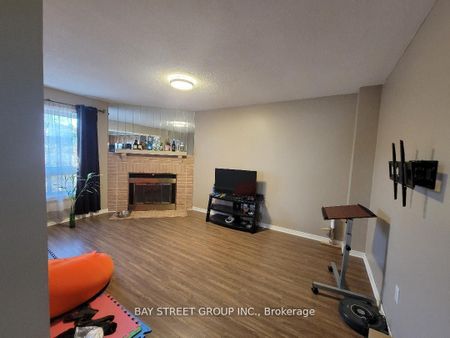 For Lease - 3503 Cherrington Crescent, Mississauga, Ontario - Photo 4