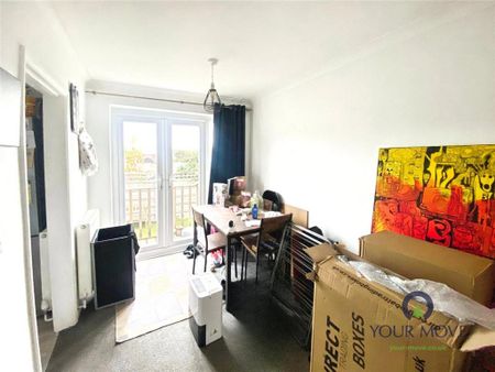 3 bedroom semi-detached house to rent - Photo 3