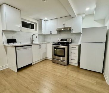 For Lease - 8 Devins Drive Unit# Basement, Aurora, Ontario - Photo 4