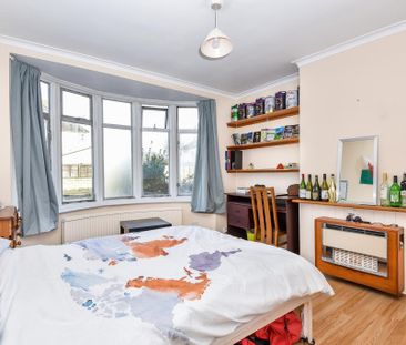 3 bedroom semi-detached house to rent - Photo 4