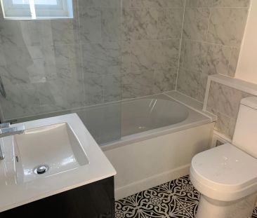 **NO DEPOSIT OPTION AVAILABLE** A recently refurbished terrace prop... - Photo 4