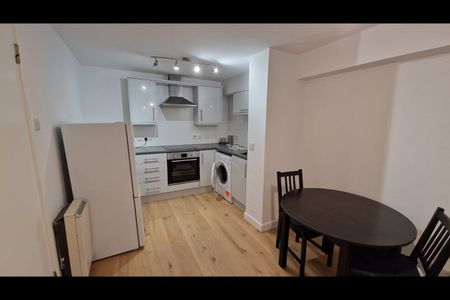 1 Bed Flat, Midland Court, B3 - Photo 3