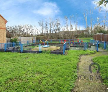 2 bedroom end of terrace house to rent - Photo 1