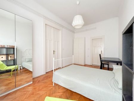 Szentkiralyi utca - Photo 4