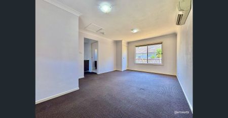 Stylish Studio Living in Macarthur Gardens – Walk to Everything! - Photo 3
