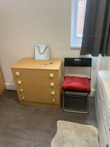 Room in a Shared Flat, Mora Road, NW2 - Photo 5