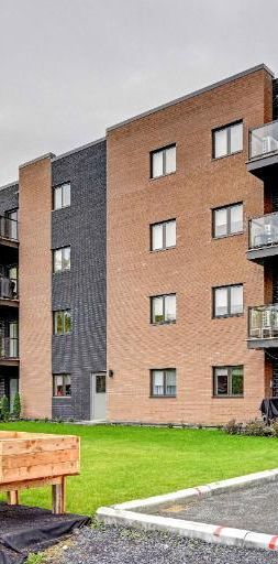 2 CH - 1 SDB - Longueuil - $1,825 /mo - Photo 1