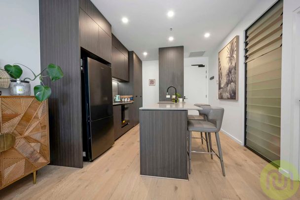 Stylish Ground Floor Two-Bedroom Apartment - Photo 1