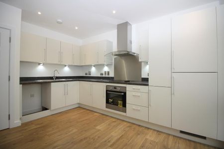 2 bedroom flat to rent - Photo 4