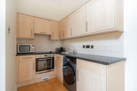 1 bedroom flat to rent - Photo 3