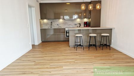 Dwa pokoje z 2 miejscami postojowymi i balkonem - Photo 4