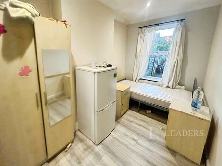 1 bedroom property to rent Kitchener Road, Ipswich, Suffolk, IP1 - Photo 4