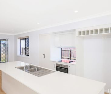 Modern lowset home! - Photo 5