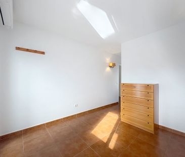 Apartamento de alquiler en Calle Eurosol, La Carihuela - Los Nidos - Photo 1