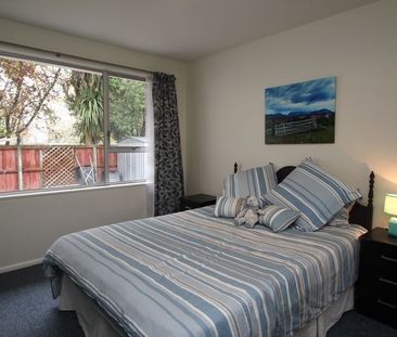 Convenient 2-Bedroom Flat - Photo 1