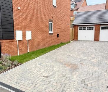 3 bedroom semi-detached house to rent - Photo 5