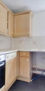 3 bedroom apartment to rent - Photo 3