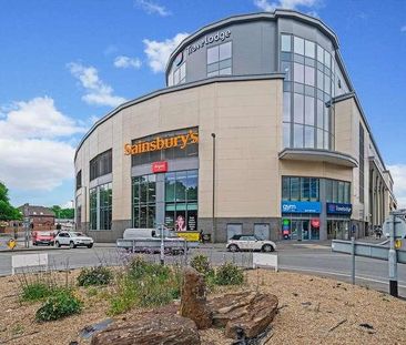 Aquila House, Surrey, RH1 - Photo 6