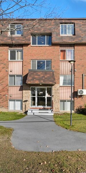1865 Rue Saint Louis (Gatineau) Super Appartement 4 1/2, Près D'Ottawa - Photo 1