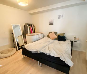 Skøn 2-værelses lejlighed med egen terrasse - Photo 4