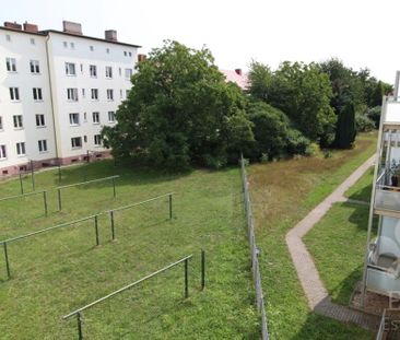 Praktische 2 Raum Wohnung mit Einbauküche in Fermersleben ab sofort... - Photo 1