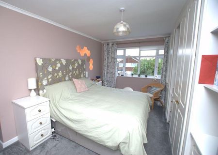 3 bedroom detached house to rent - Photo 5