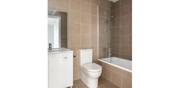 Modern & Architecturally Designed Townhouse - Photo 2