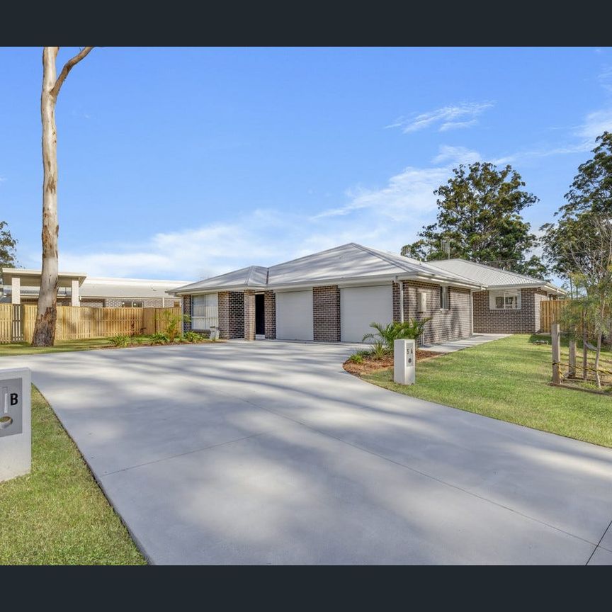 Spacious Single-Level Home - Photo 1