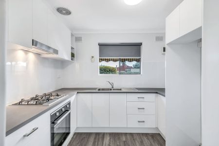 Super neat two-bedroom home unit with plenty to offer! - Photo 5