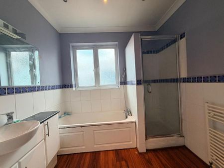 2 bedroom flat to rent - Photo 5