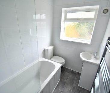 3 bedroom semi-detached house to rent - Photo 6
