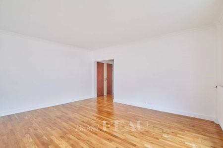 Location appartement, Paris 16ème (75016), 3 pièces, 75.64 m², ref 86478633 - Photo 4