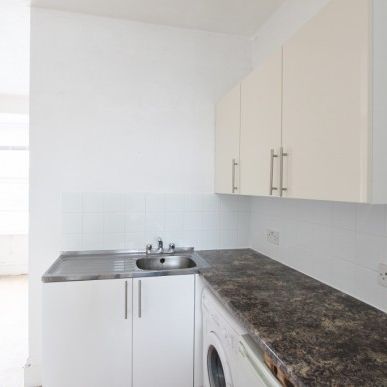 1 Bed Flat - Bonchurch Road, Brighton - £775.00PCM - Photo 4