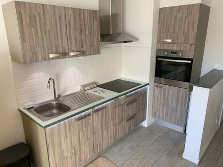 2 pièces - Meublé - 44,49 m² - 5ème étage - Colocation non autorisée - Photo 5