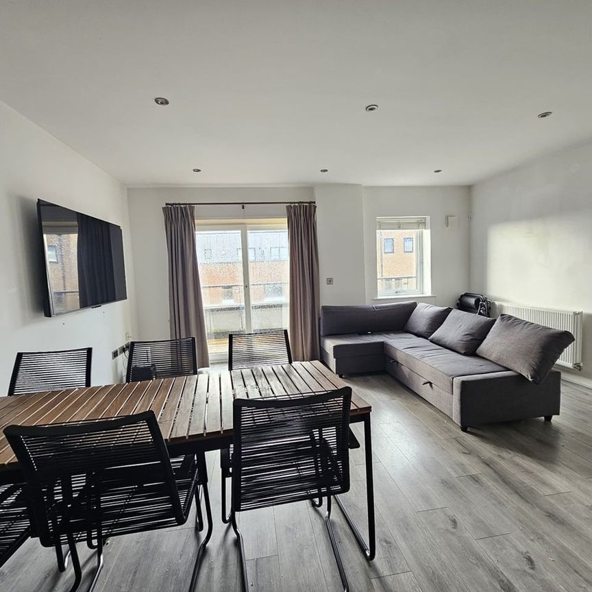 Room in a Shared Flat, Arundel House, E17 - Photo 1