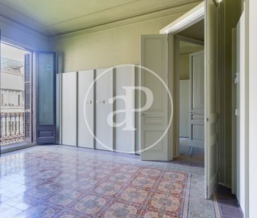 Apartment for Rent on Rosselló Street, near Passeig de Gràcia - Photo 5